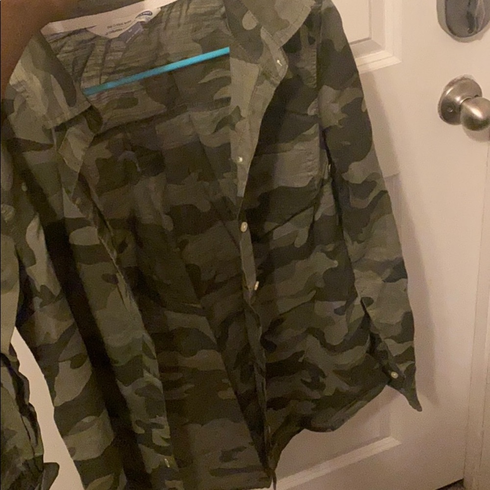 Camo button up